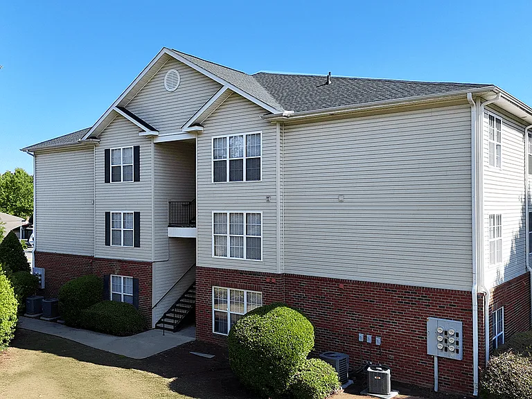 The Cole Apartments — Photo 28