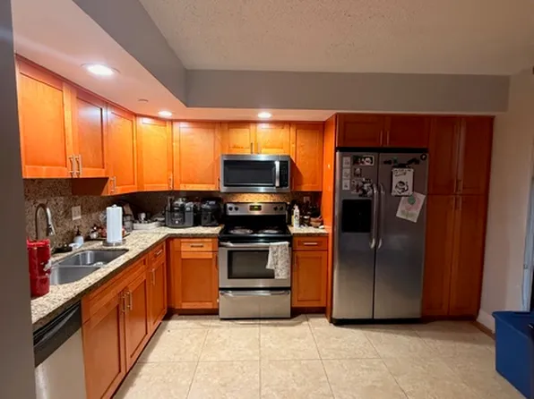 8700 SW 133rd Avenue Rd APT 106, Miami, FL 33183