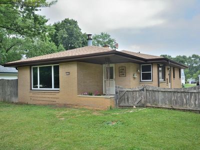 1636 South Calhoun ROAD, New Berlin, WI, 53151