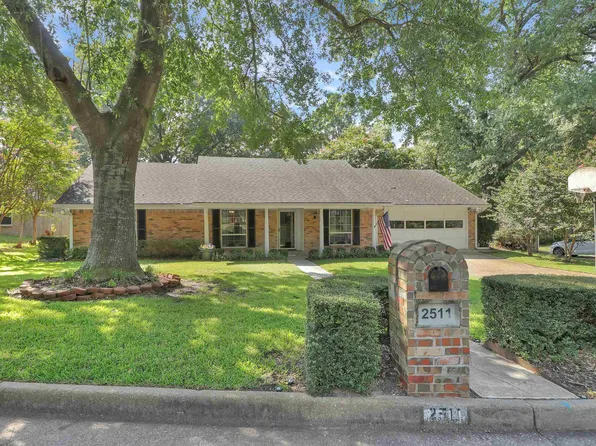 2511 Greenock Ct, Tyler, TX 75703