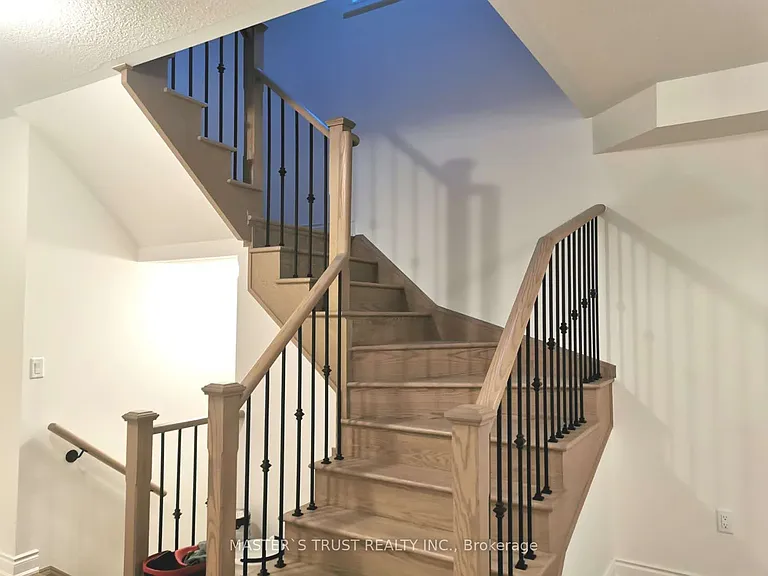 33 Terrain Ct — Photo 15