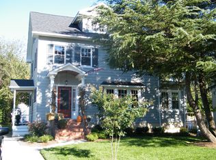 3 Fairfield Dr, Catonsville, MD 21228