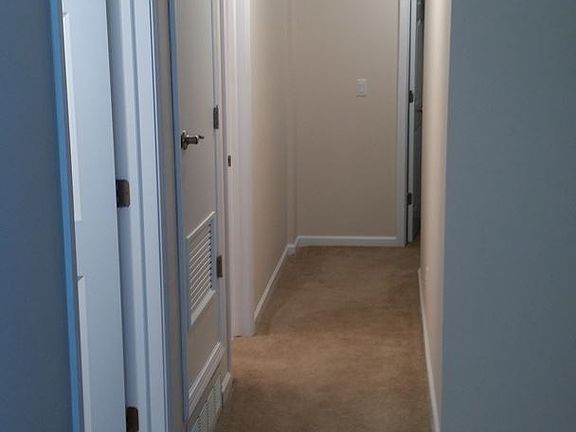4th image of 535 S 37th St APT 107