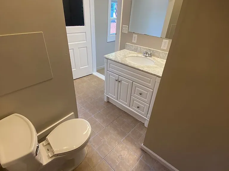 428 E. Lane Ave — Photo 25