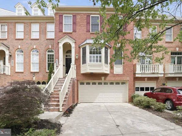 9986 Foxborough Cir, Rockville, MD 20850