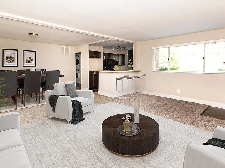 Stevenson Lane Apartments — Photo 4