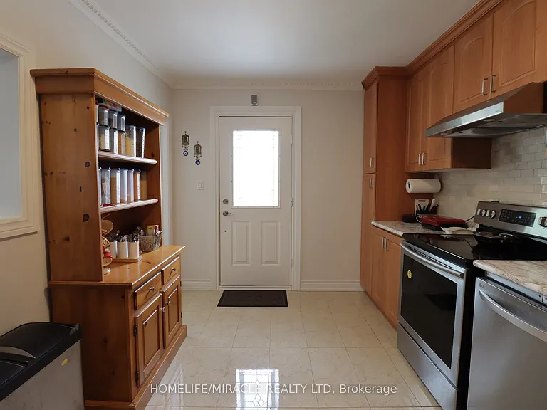 1382 Warden Ave #MAIN — Photo 12