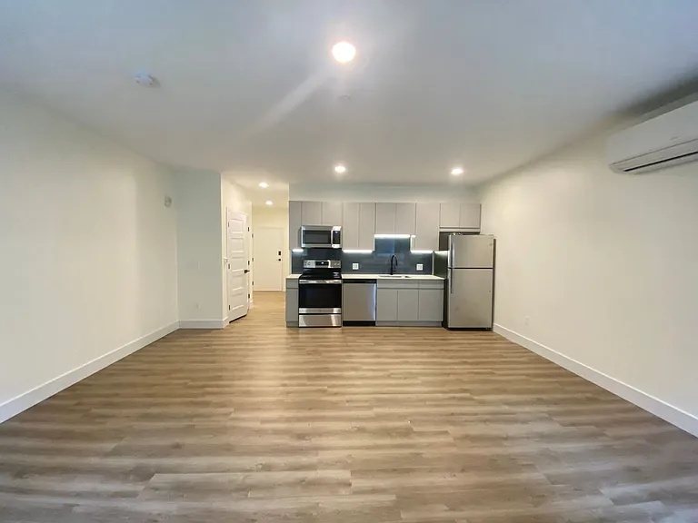 One Park Apartments — Photo 17