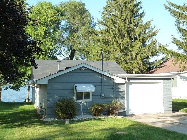 Cute as a Button! Beautiful Bay!