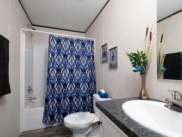1601 E Slaughter Ln — Photo 32