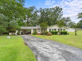 975 Buchanan Peninsula Rd, Cherokee, AL 35616