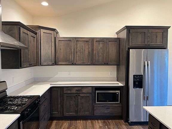 5th image of 1207 Sweetgrass Ln