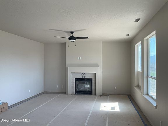 4th image of 1565 N Wollaston Dr