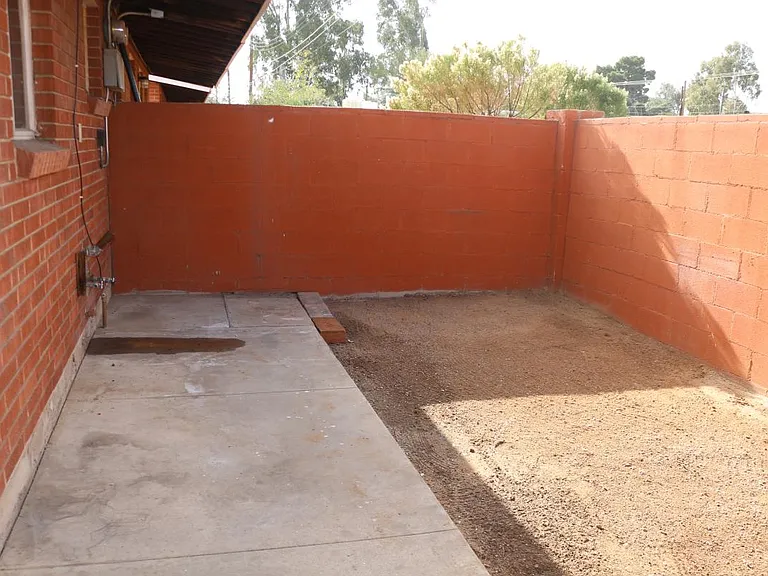 4318 E Pima St — Photo 16