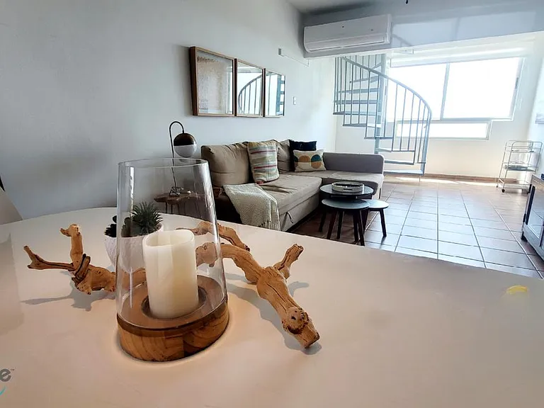 0 Sea View Suites #403 — Photo 3