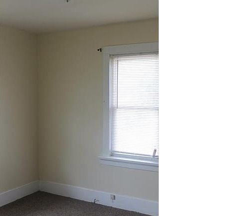 5th image of 3327 Marvin Ave