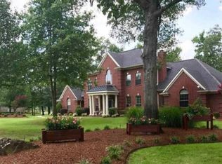 2 Bent Tree Ct, Texarkana, TX 75503