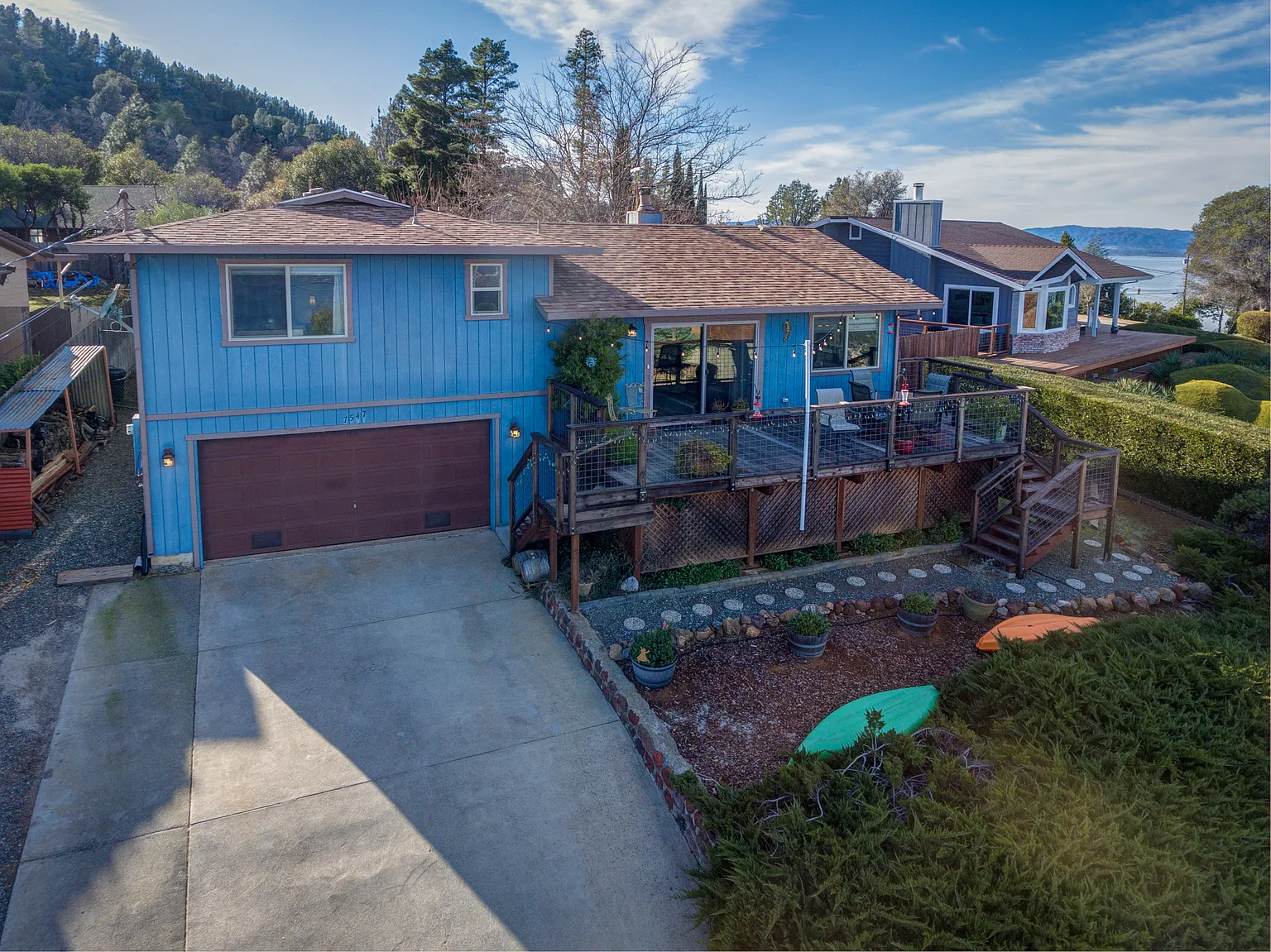 7547 Evergreen Dr photo 1