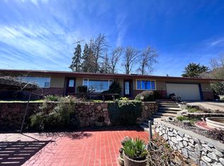 183 Apple Ln, Auburn, CA 95603