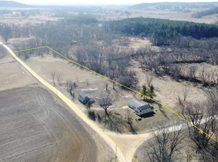 9406 S Rush Rd, Hanover, IL 61041