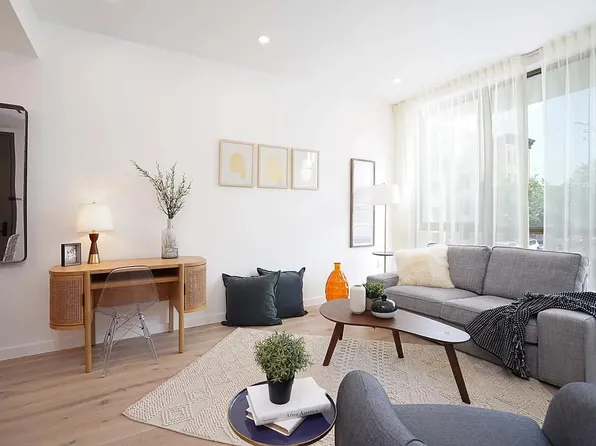 373 Palmetto Street image 6 of 12