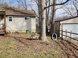 13859 E Lake Jasper South Ave, Newton, IL