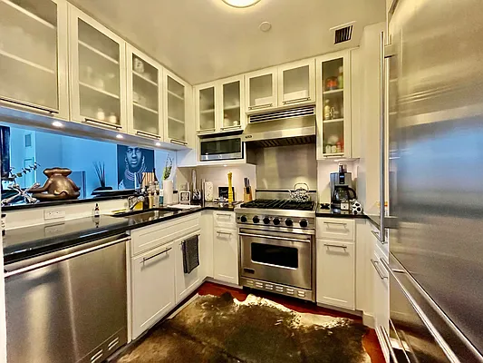 Rented by Brown Harris Stevens | media 15