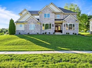 5583 Beechwood Ter, West Des Moines, IA 50266
