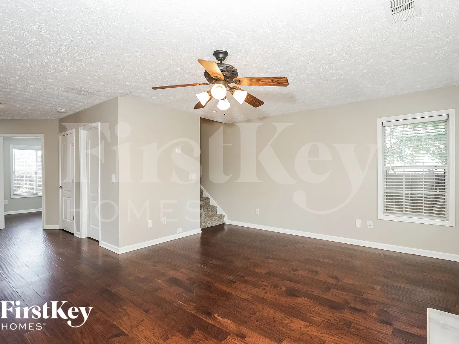 4 bed, 2.5 bath, 2397 sqft, $2,530 — Photo 3