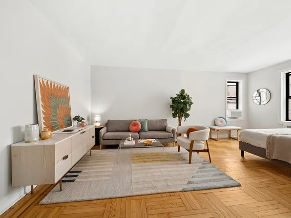 40 Clarkson Avenue, image 1 of 6