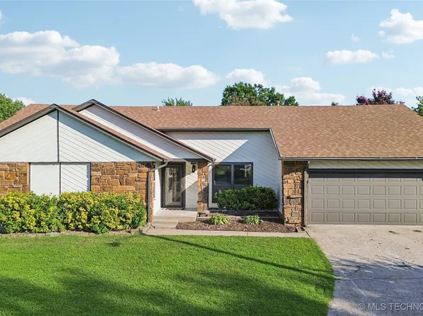 2505 W Washington Pl, Broken Arrow, OK 74012