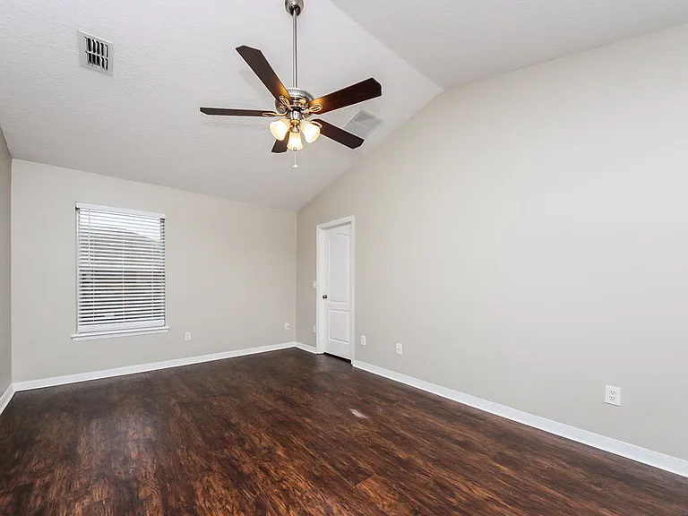 4313 Creeks Run Blvd — Photo 11