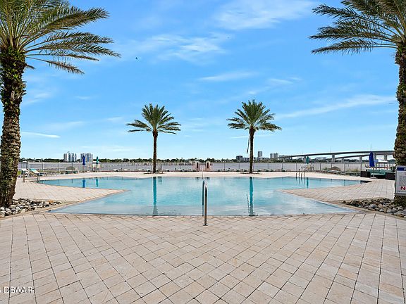 2nd image of 231 Riverside Dr #11061