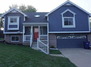 2106 Glenwood Ave, Papillion, NE 68046
