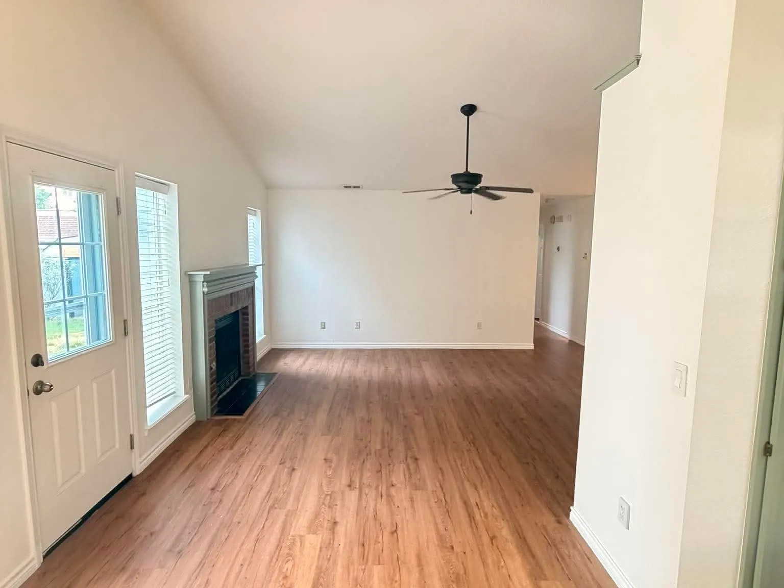 3 bed, 1336 sqft, $1,650 — Photo 4