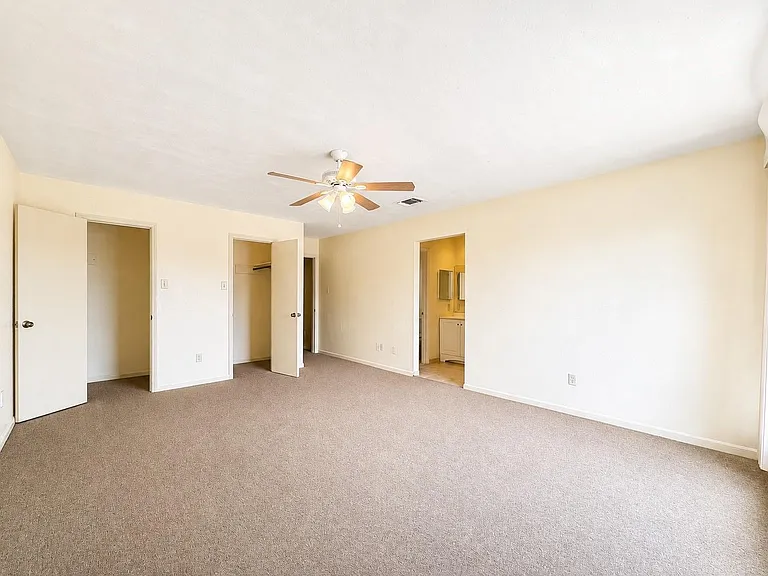 12504 Autumn Leaf Ln — Photo 21
