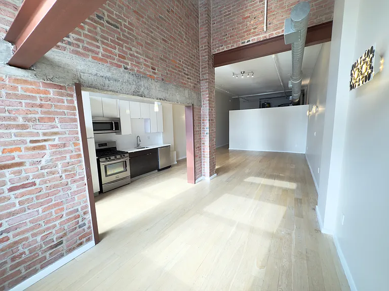 728 Market St #906 — Photo 19