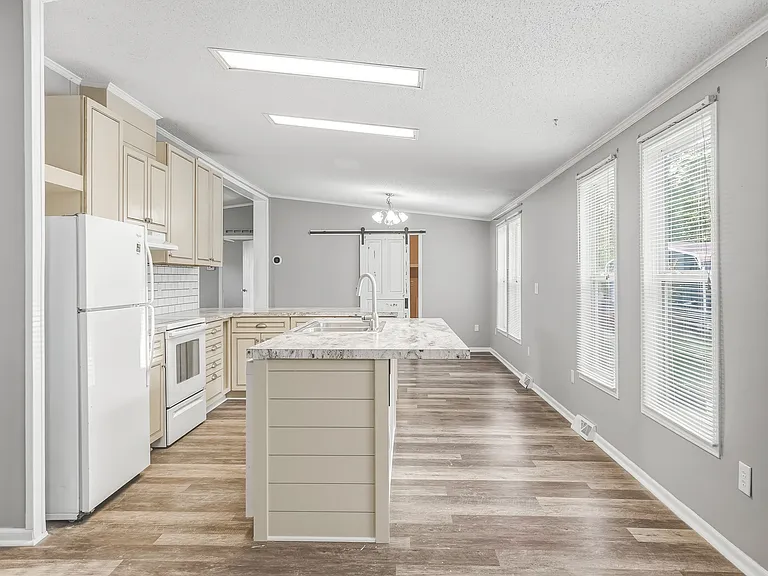 408 Ocean Spray Dr — Photo 22
