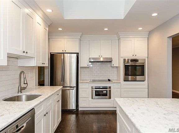 5th image of 10 Huckelberry Ln