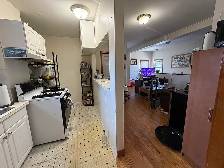 68 Gore St #3 — Photo 5