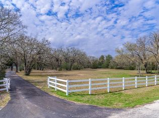 9276 White Creek Rd, College Station, TX 77845
