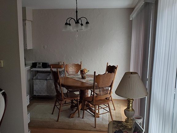 5th image of 39505 Old Dominion Dr