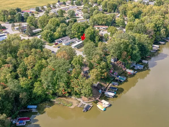 94 Rosewood Dr, Cicero, IN 46034
