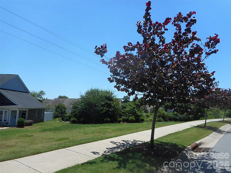 1030 Beatty Woods Dr — Photo 18