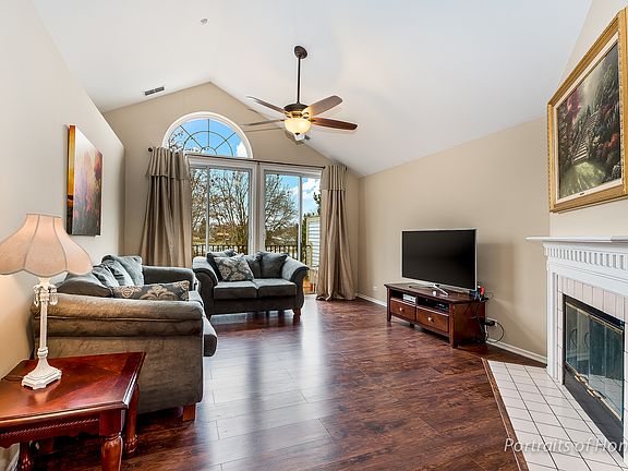 4th image of 1672 Chatsford Ct Unit 3