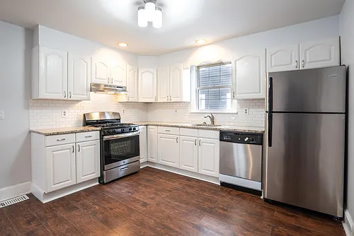 53 Saxton St #1 Photo 1