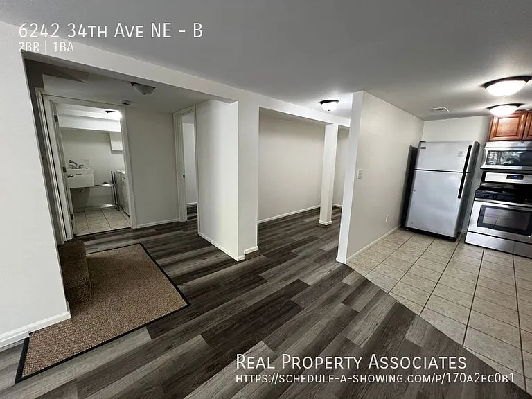 6242 34th Ave NE #B — Photo 4