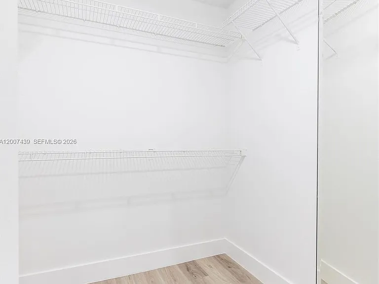 801 Tanglewood Cir — Photo 36