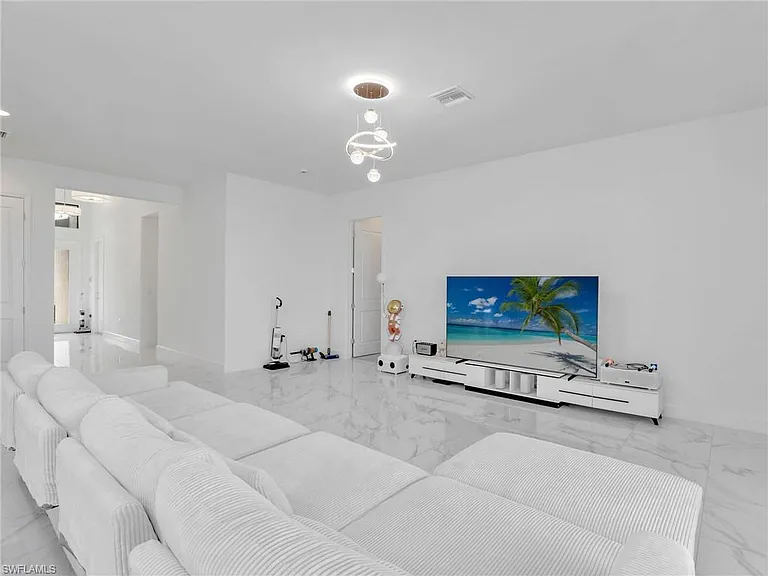 20329 Fair Oak Ln — Photo 11