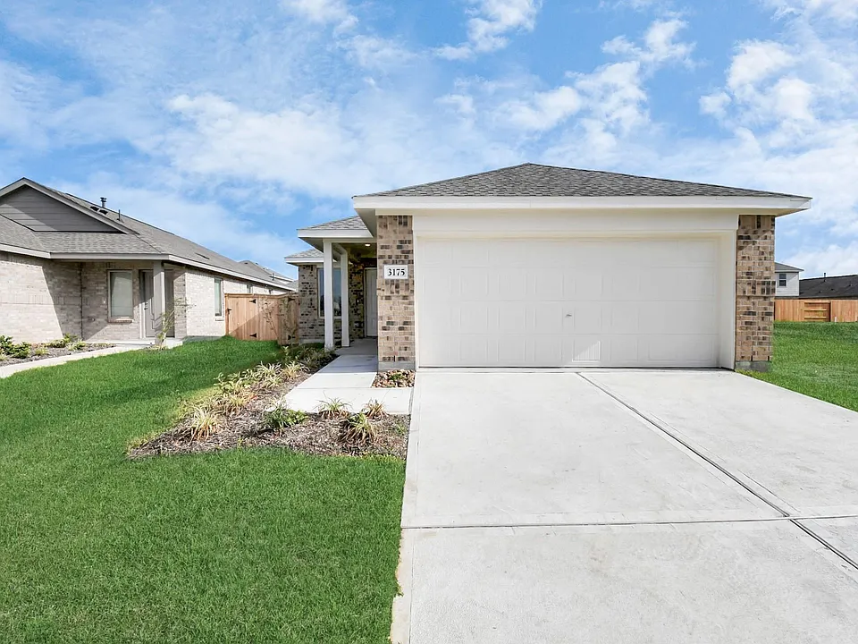 1615 Windrose Bnd